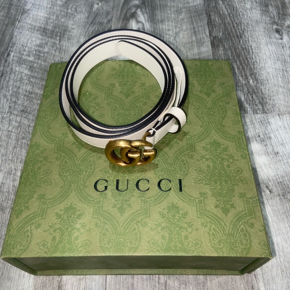 Gucci women’s Belt size 100